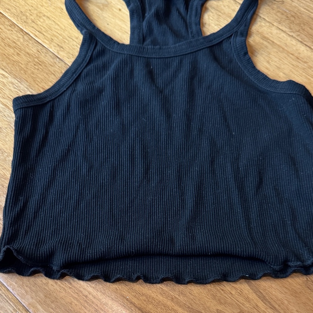 White Fox Boutique Black Tank Top - Picture 4 of 4